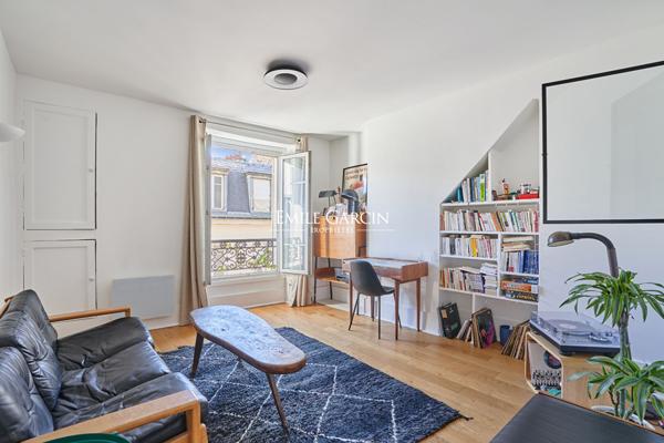 A VENDRE - Appartement - Paris - 75018 - Place Pigalle - 2 pièces - 1 chambres - 35 m²