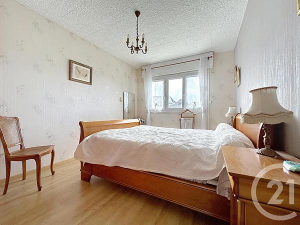 Appartement F4 à vendre  4 pièces - 100,17 m2 GUERET - 23