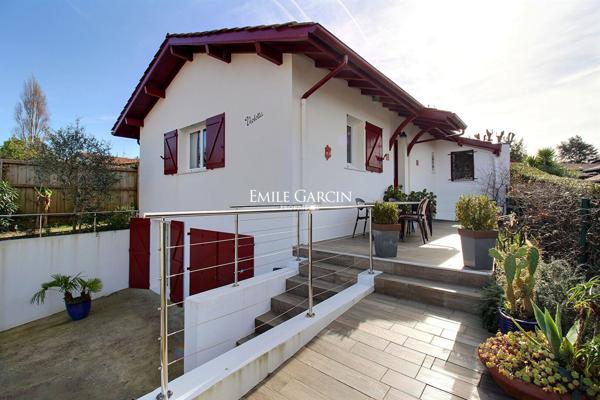 À vendre - Maison de charme - Guéthary avec terrasses
