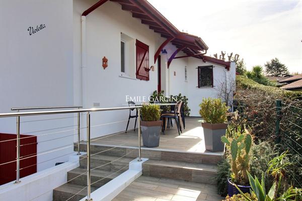 À vendre - Maison de charme - Guéthary avec terrasses