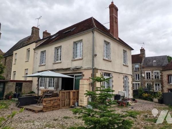 Maison centre ville, 4 chambres, terrain 400m²