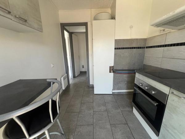 Vente                                                      Appartement
                        
                     2 pièces                      50 m2                     à Perpignan