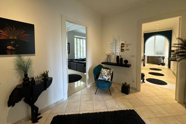 Appartement - 5 pièces - 154 m²