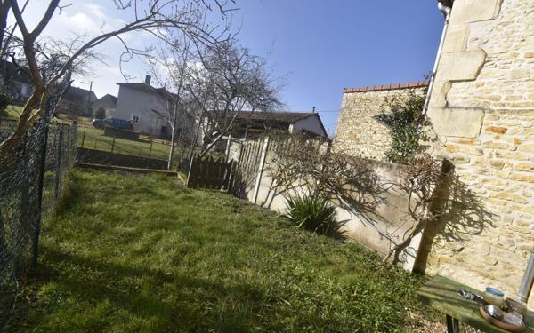 Maison à vendre    4 pièces •  Donzy