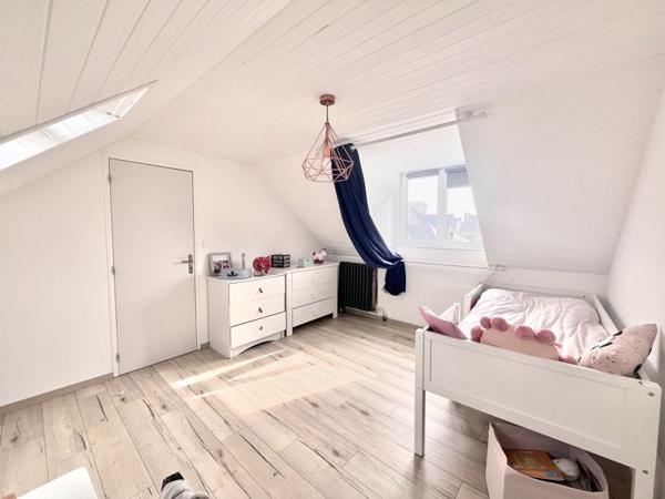 Maison à louer 1 200 € CC Guipavas 7 p 126 m² DPE D