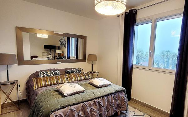 Maison à vendre    5 pièces • 114 m2 Péron