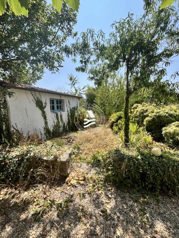 LE BONO, MOCQUARD immobilier vous propose cette maison de charme au cœur du Bono – À deux pas du port et des c