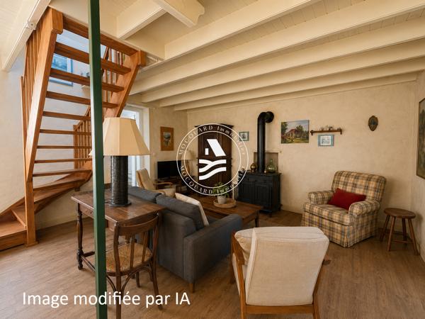 LE BONO, MOCQUARD immobilier vous propose cette maison de charme au cœur du Bono – À deux pas du port et des c