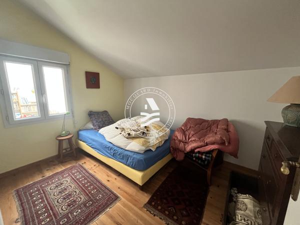 LE BONO, MOCQUARD immobilier vous propose cette maison de charme au cœur du Bono – À deux pas du port et des c