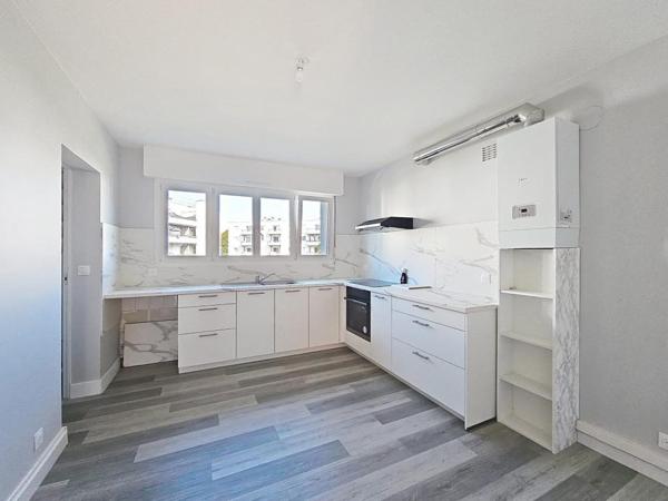 LORIENT : Bel appartement entièrement rénové
