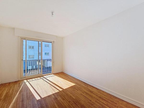 LORIENT : Bel appartement entièrement rénové