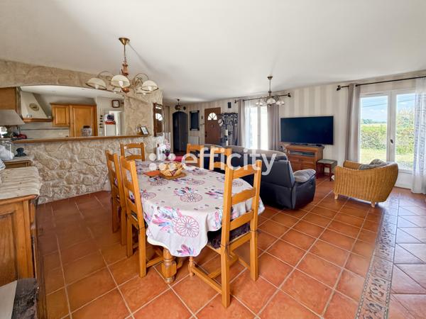 Maison
         4 pièces
        - 120 m² 232 000 € *