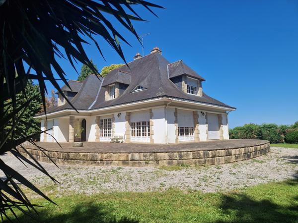 ARCHITECTURE ELEGANTE ET SITUATION EXCEPTIONNELLE... Pontivy (56300)