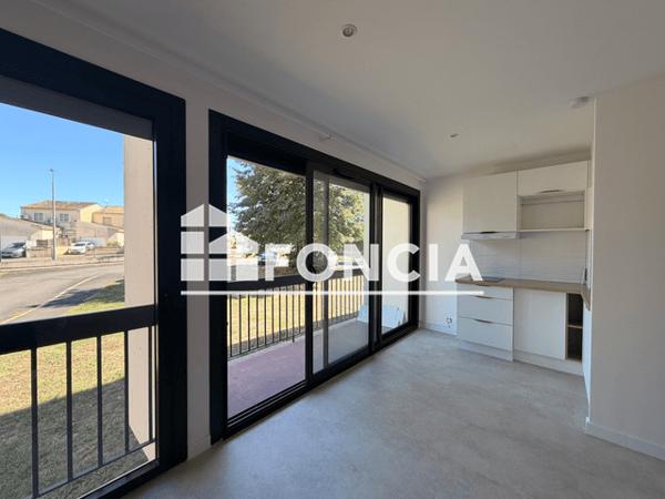 Location Studio 26 m² - 41/43 RUE DU GENERAL BORDAS Talence 33400