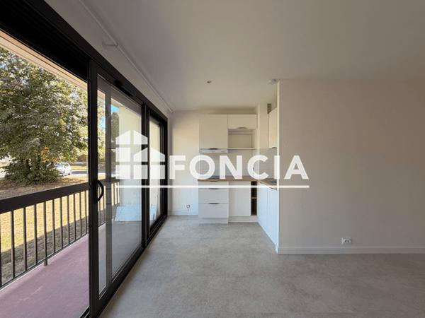 Location Studio 26 m² - 41/43 RUE DU GENERAL BORDAS Talence 33400