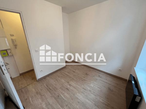 Location Appartement meublé 2 pièces 26.1 m² - 25 RUE BLANCHEMAILLE Roubaix 59100