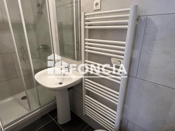 Location Appartement meublé 2 pièces 26.1 m² - 25 RUE BLANCHEMAILLE Roubaix 59100