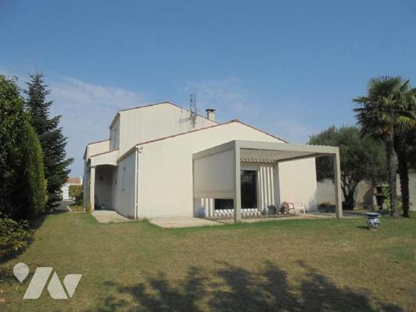 Périgny, Villa, Charentes Maritimes (17)

Villa très lumineuse au calme d'une impasse à Périgny...