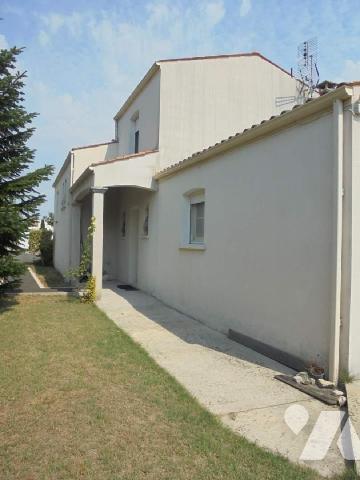 Périgny, Villa, Charentes Maritimes (17)

Villa très lumineuse au calme d'une impasse à Périgny...