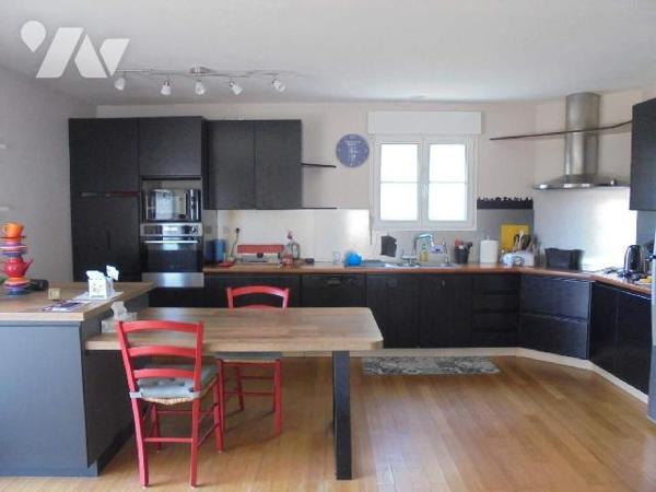 Périgny, Villa, Charentes Maritimes (17)

Villa très lumineuse au calme d'une impasse à Périgny...