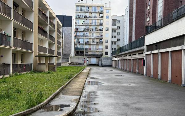 Stationnement à vendre    11 m2 Pantin
