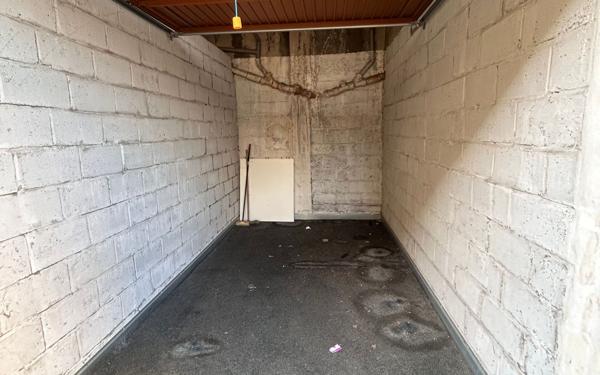 Stationnement à vendre    11 m2 Pantin