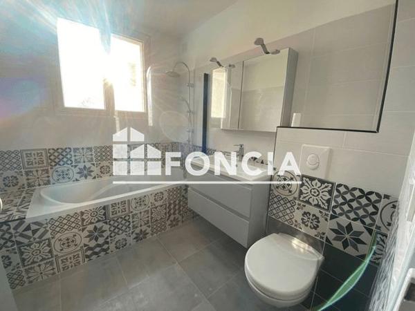 Location Appartement 2 pièces 45.94 m² - 26 RUE DE L'ILE NEUVE Saumur 49400