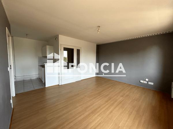 Location Appartement 2 pièces 42.12 m² - 31 RUE DE LA FOSSE AU LAIT Amiens 80000