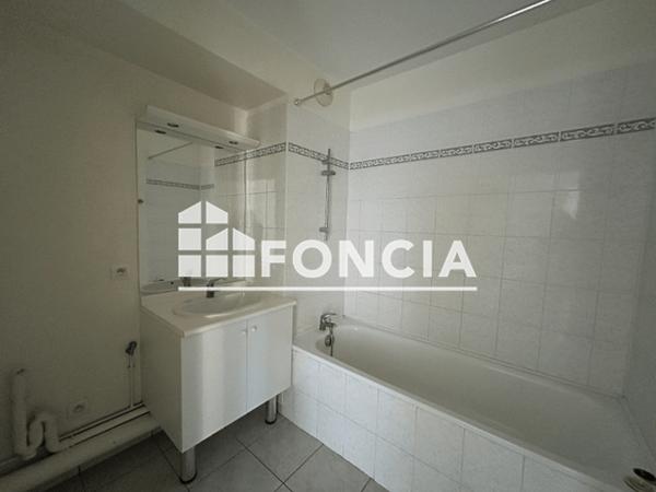 Location Appartement 2 pièces 42.12 m² - 31 RUE DE LA FOSSE AU LAIT Amiens 80000