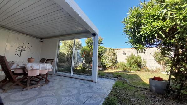 ROCHEFORT - Maison de plain-pied de 103 m²  -  garage - jardin - Proche écoles et commerces