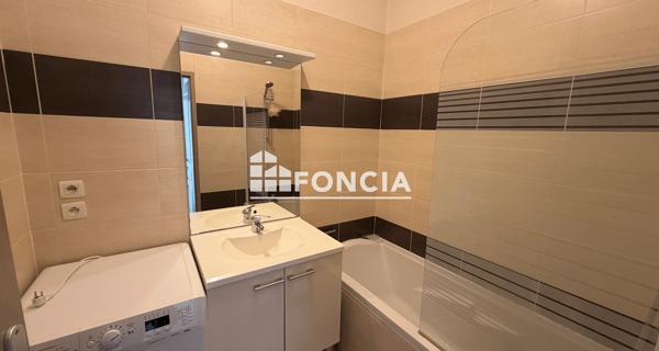 Location Appartement 2 pièces 46.6 m² - Villeurbanne 69100
