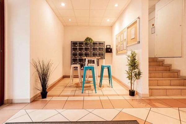 INVESTISSEMENT LOCATIF – LIMOGES – Résidence Etudiante Uxco Les Arènes d'Orsay - 5,25% de rentabilité