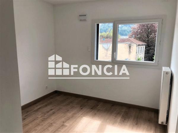 Location Appartement 3 pièces 64.18 m² - 17 RUE PEGERON Vienne 38200