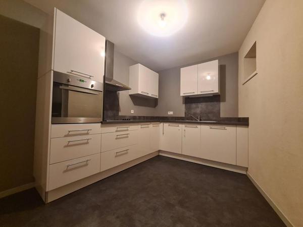 Location Appartement 4 pièces 92.38 m² - Charmes 88130