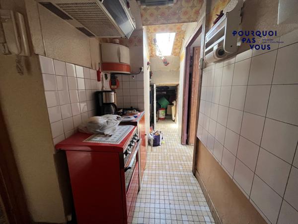 Studio dernier étage au calme