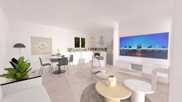 Corse - Rive sud d’Ajaccio à Pietrosella- Résidence ORZIOLO 2. Appartement neuf T3 de 66 m2 + terrasse de 28 m2, situé à 3 km de la mer et proche des commerces !

Ventes Corse Rive sud d’Ajaccio à Pietrosella- BSK Immobilier vous propose dans une résidence de standing de 6 logements à usage d’habitation idéalement situé, à 3 km de la mer et proche des commerces et disposant d’une jolie vue dégagée sur le maquis Corse.

Lot A01:  Un appartement neuf de type T3 de 66 m2 + terrasse de 28 m2, situé en Rez-de chaussée, localisation façade à gauche.
Ce logement offre tout le confort, il comprend une pièce de vie permettant d’accueillir un salon et séjour, une cuisine ouverte aménagée, deux chambres, une salle d’eau et un WC séparé. 

Équipements intérieurs de qualité fournis : Chauffage - climatisation, ballon thermodynamique, volets roulants alu électriques, grandes douches avec parois vitrées et WC suspendus. Les menuiseries extérieures sont en alu et en double vitrage, les baies vitrées font entre 3 et 4 mètres avec une hauteur de 2.25m ce qui offre une belle luminosité dans les pièces.

Chaque logement dispose de deux places de stationnement à l’air libre privative.
Situé, à 3 km de la plage de Pietrosella et proche des commerces ; Pharmacies, alimentations, poste, tabac/presse à moins de 5 km .. et à 30 minutes de l’Aéroport d’Ajaccio Napoléon Bonaparte.

Dans le cadre des visites il vous sera demandé la présentation d'une pièce d’identité à chaque visiteur majeur, conformément à l’article L.561-5 du Code monétaire et financier. 

VENTE Corse Rive sud d’Ajaccio à Pietrosella- Lot A01 résidence ORZIOLO 2.
Appartement T3 neuf de 66 m2 + terrasse de 28 m2; Prix 324 000 euros, honoraires charge vendeur inclus - réf. 229945 BSK Immobilier - DOMINIQUE LARROCHE – 06 28 04 74 47 - Agent Commercial - RSAC N° 378 428 684 - Ville du greffe : AJACCIO -