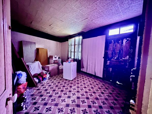 Vaste maison 6 pièces à rénover avec jardin