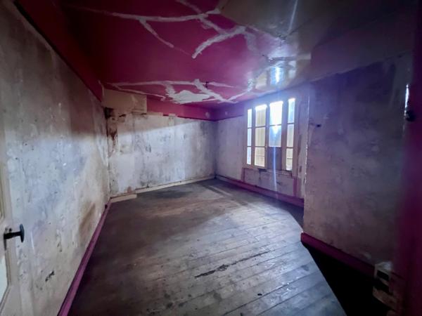 Vaste maison 6 pièces à rénover avec jardin