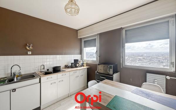 Appartement à vendre    2 pièces • 54,02 m2 Montluçon