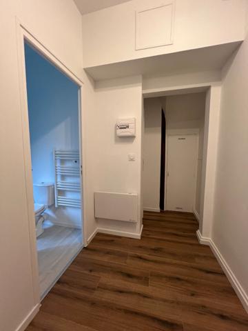 A LOUER STUDIO meublé refait à neuf 33 m²
