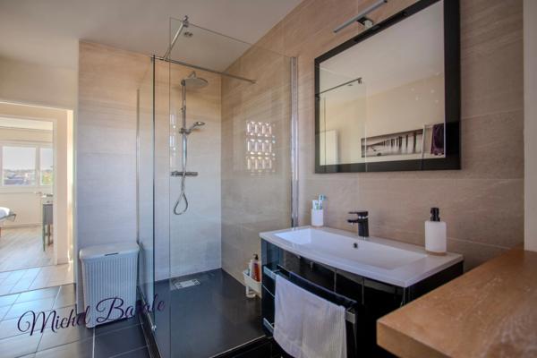 🏡 Feyzin – Lumière, calme et belle rénovation : un appartement où il fait bon vivre !