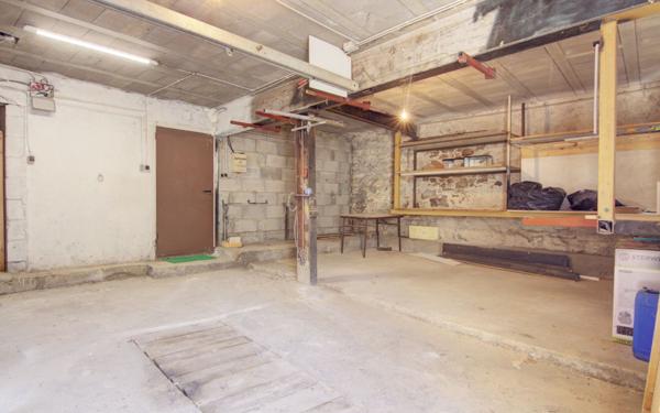 Maison à vendre    5 pièces •  La Valla-en-Gier