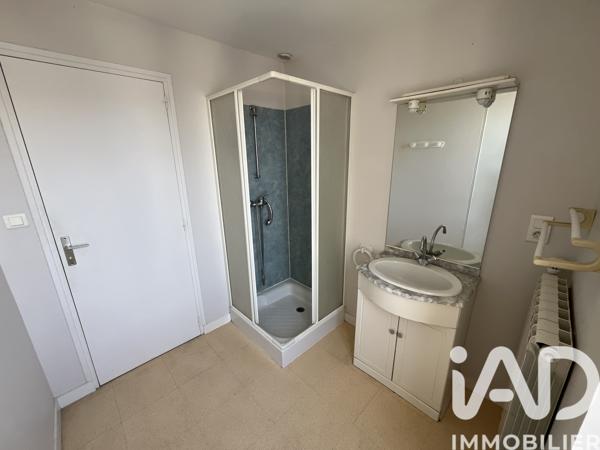Immeuble à vendre 222 m² Coray