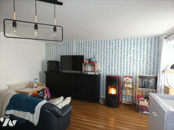 PLEYBEN- Grande maison, plein centre