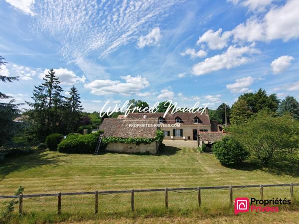 Charmante longère sur 2 hectares