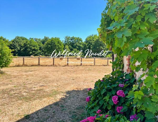 Charmante longère sur 2 hectares