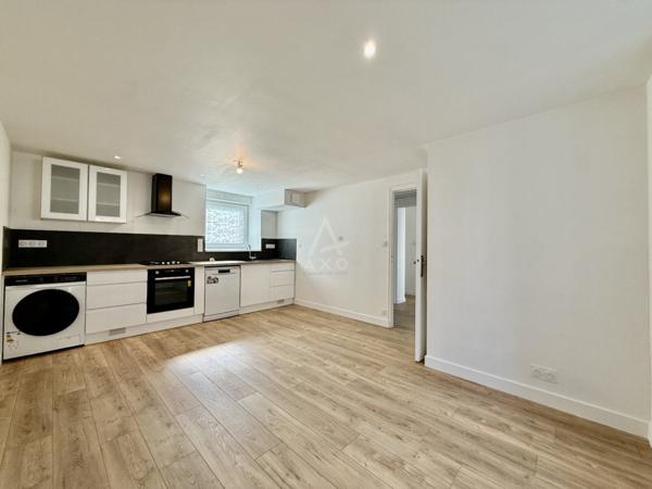 Appartement T3 renové de 48,61 m2 situé au RDC, proche des commerces, transports, lycée Notre Dame du Marais à Fougéres