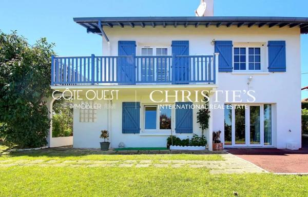 À vendre Saint-Jean-de-Luz - Villa proche de la plage d'Erromardie