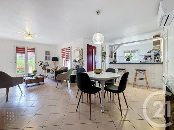 Maison à vendre  4 pièces - 77,94 m 2   LE SOLER  - 66