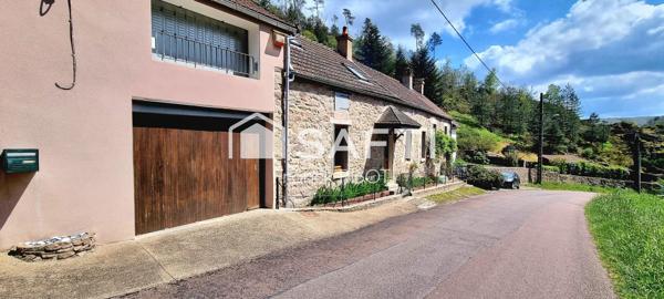 Maison en pierre de 168m2 avec jardin atypique